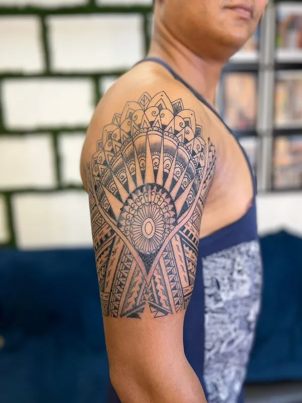 PK Tattoos & BODY PIERCING