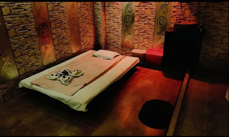 Royal Oak Spa In Koramangala