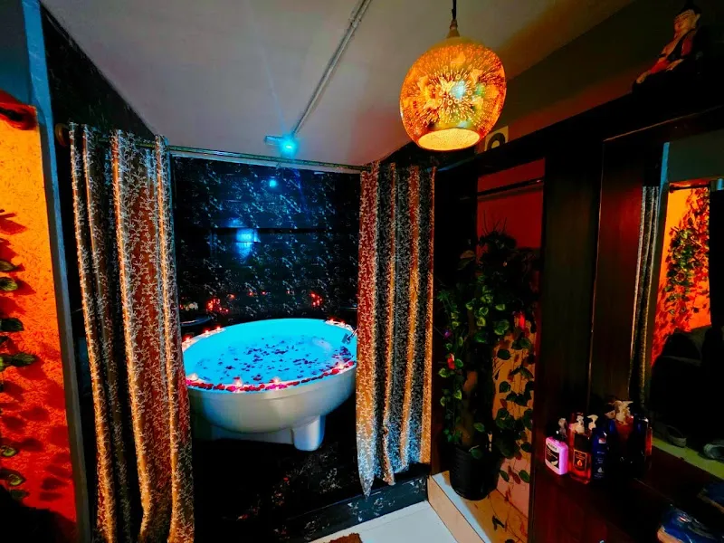 Royal Oak Spa In Koramangala