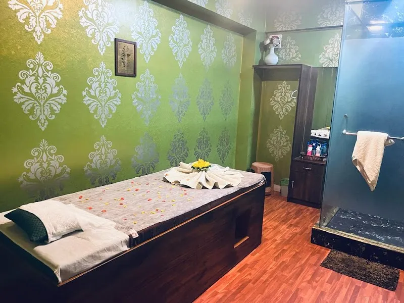 Royal Oak Spa In Koramangala