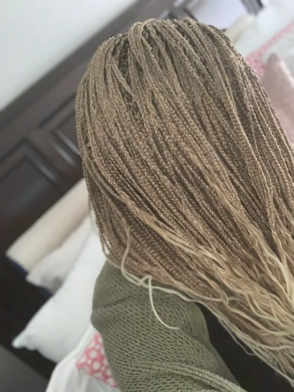 Che'Tore Hair Studio