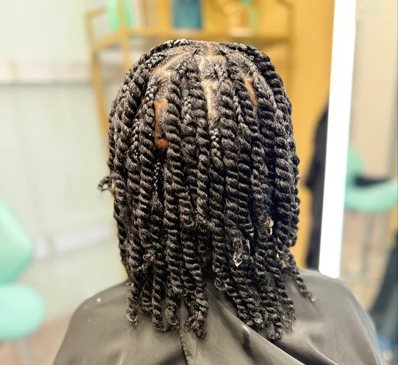 Che'Tore Hair Studio