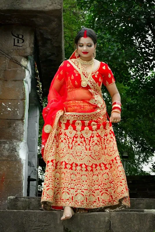 LENS BEAUTY PHOTOGRAPHY