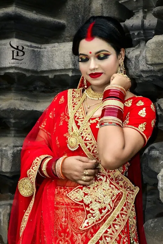 LENS BEAUTY PHOTOGRAPHY