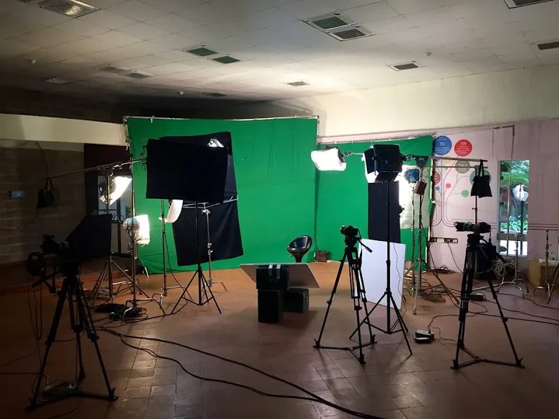 Studio 33