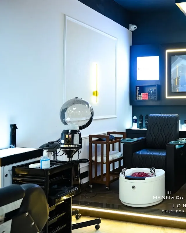 Menn & Co. Salon Hazratganj