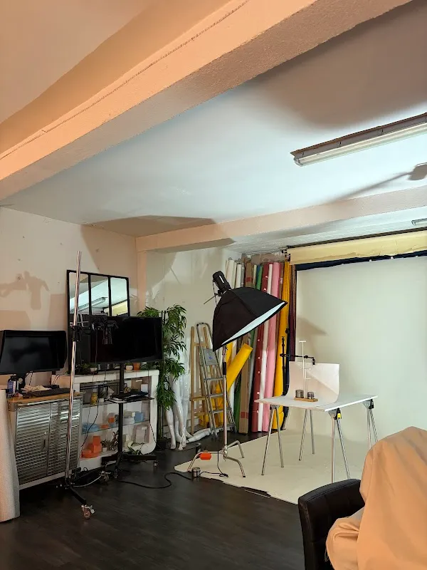 PARIS PHOTO STUDIO