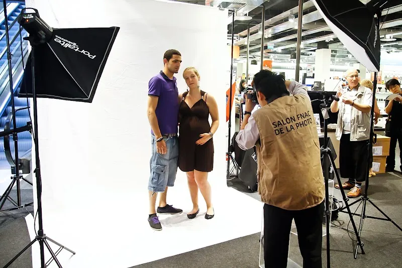 PARIS PHOTO STUDIO