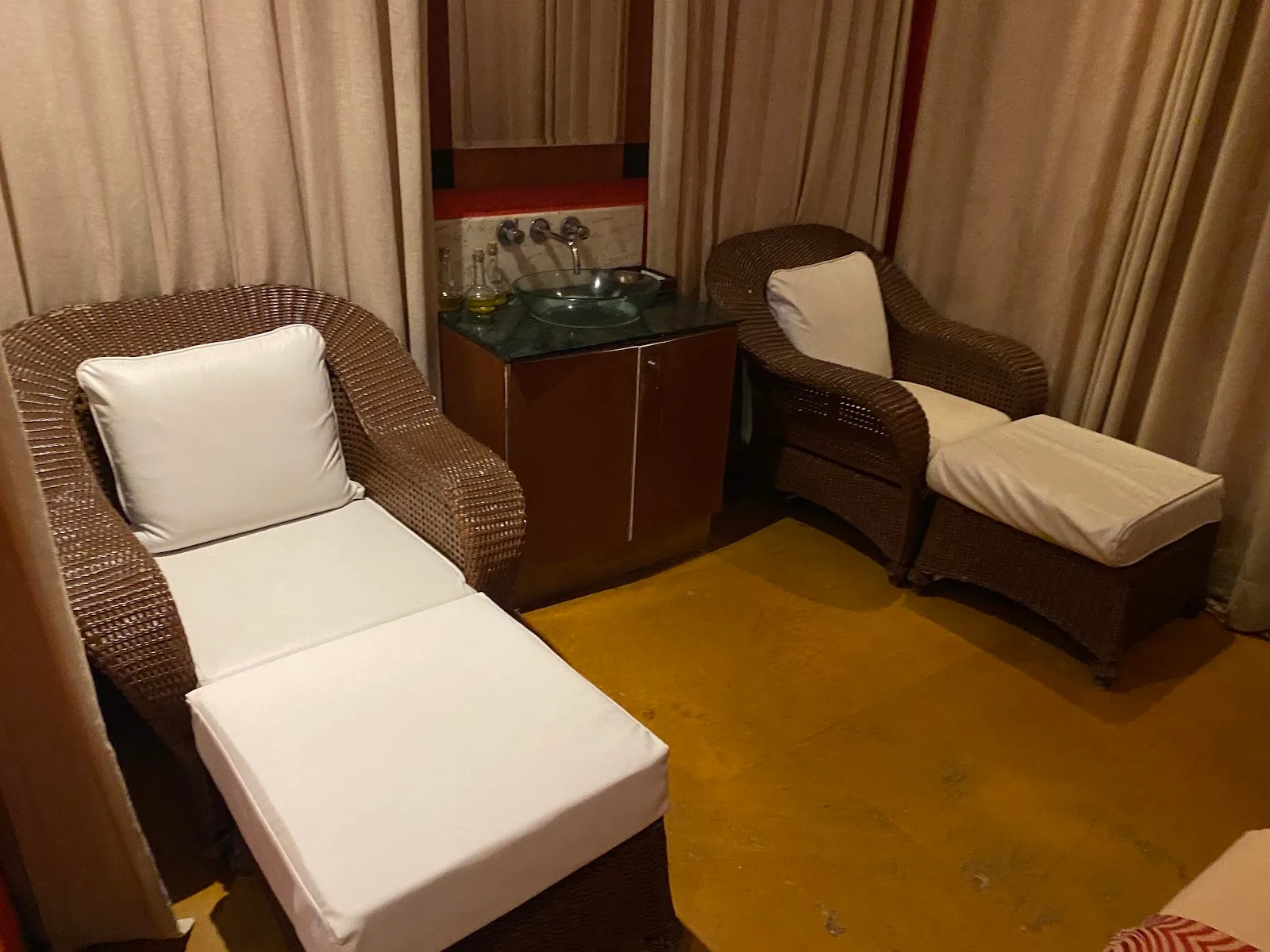 Aura Spa