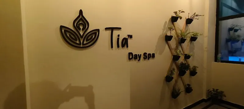 Tia day spa