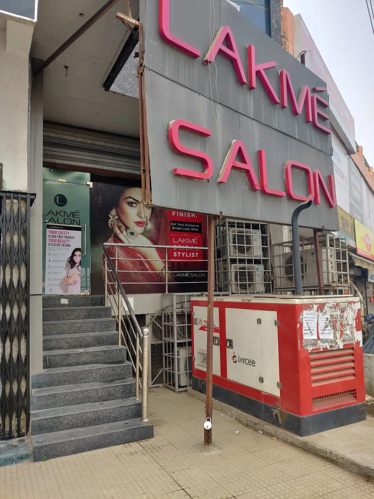Paper Salon