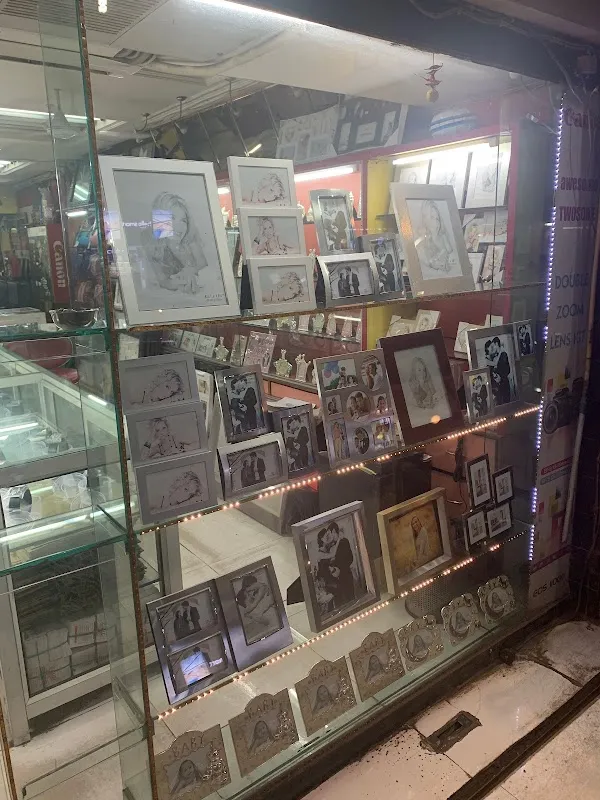 PAUL COLOR LAB & STUDIO