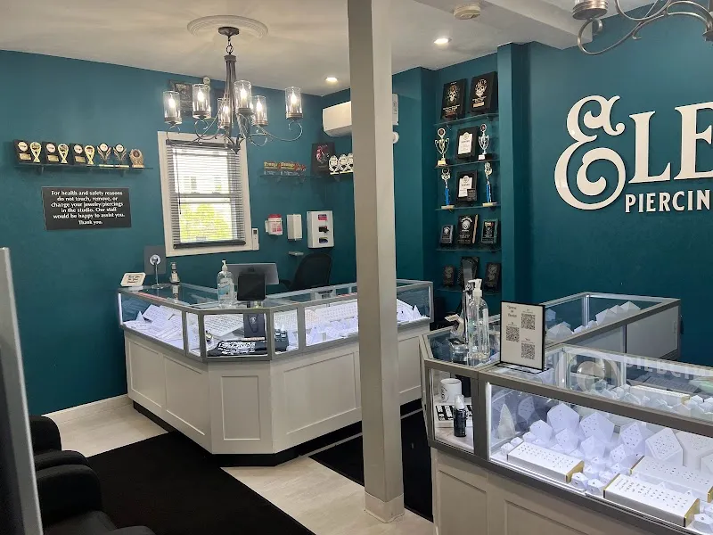 Elegance Piercing & Tattoo Inc.