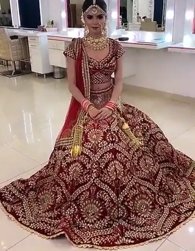 HEENA BEAUTY SALON & ACADEMY (Ladies only)