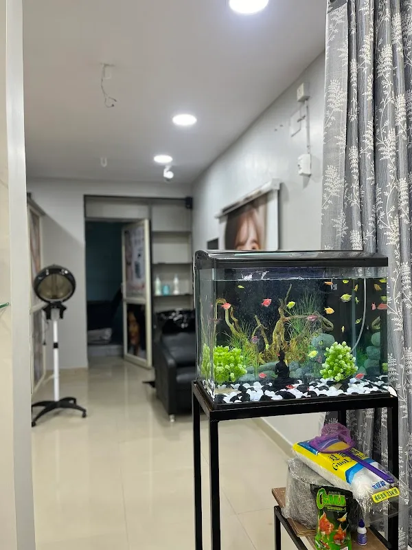 Unique professional beauty parlour | Best women's beauty parlour