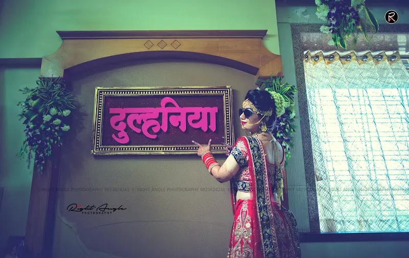 Right Angle Photography