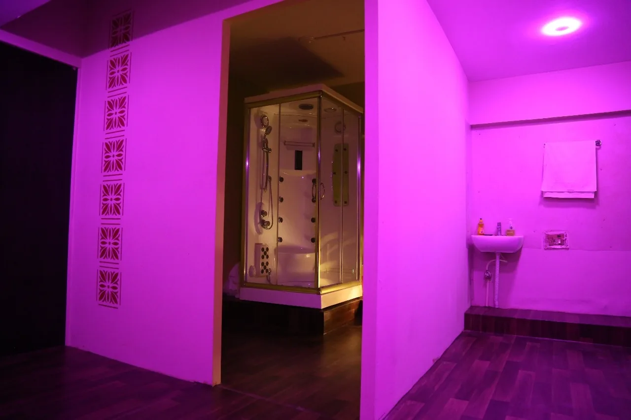Moksha Spa - MP Nagar Bhopal