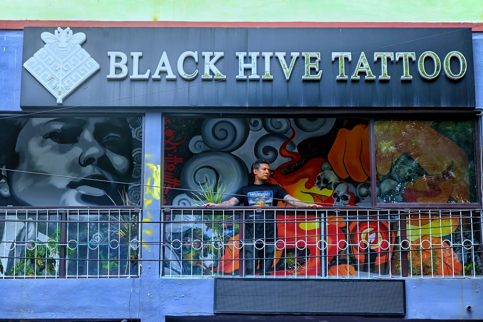 Black Hive Tattoo Studio