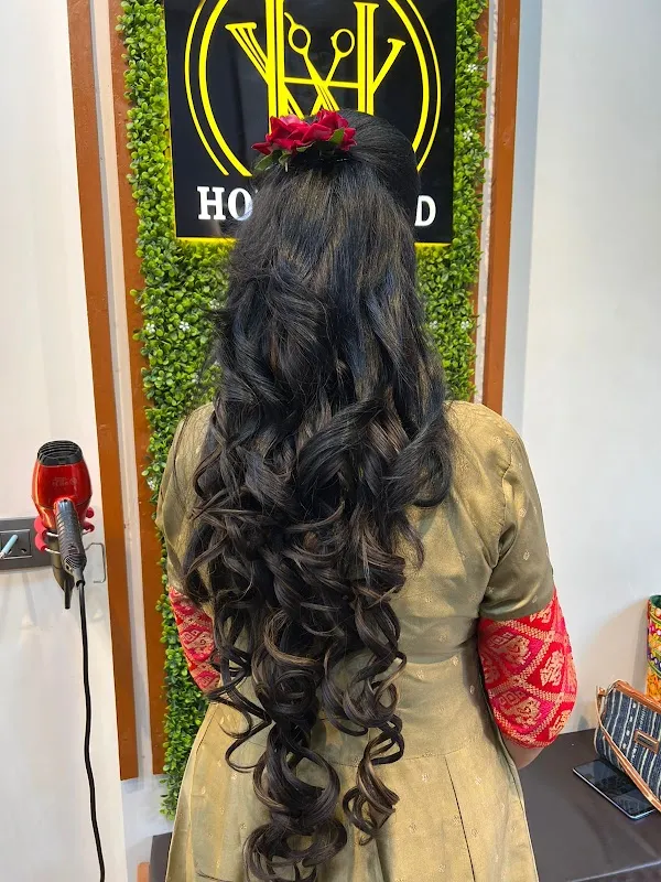 Hollywood Unisex Salon