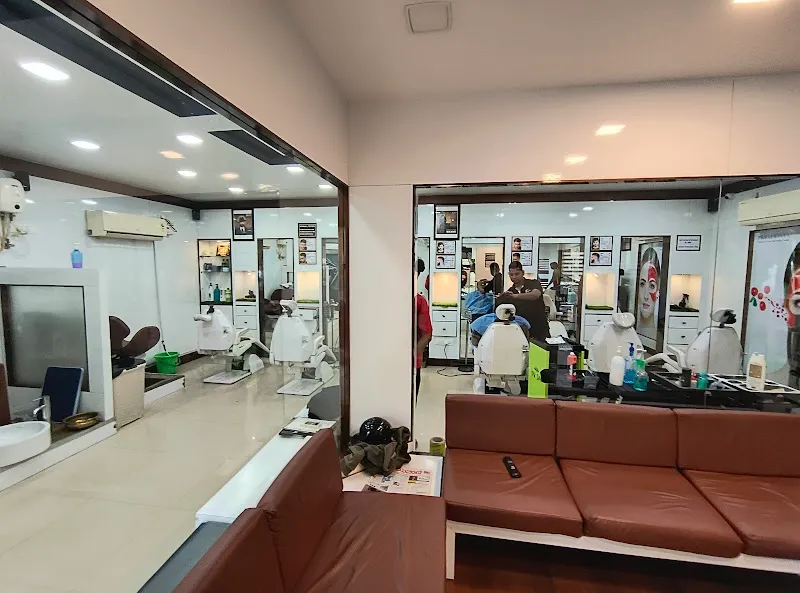Dreams Men's Salon - Best Salon in Vijayanagar | Hair Spa | Keratin | Luxury Facials & Pedicure.