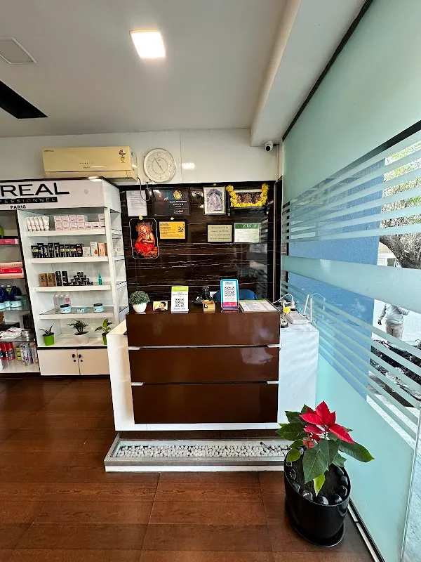 Dreams Men's Salon - Best Salon in Vijayanagar | Hair Spa | Keratin | Luxury Facials & Pedicure.