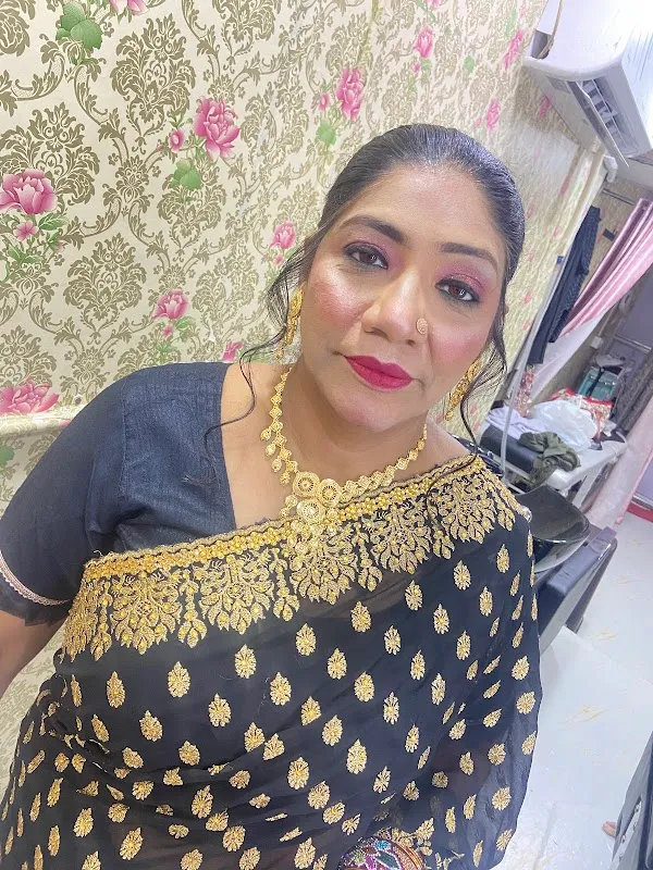 Nasreen's salon academy