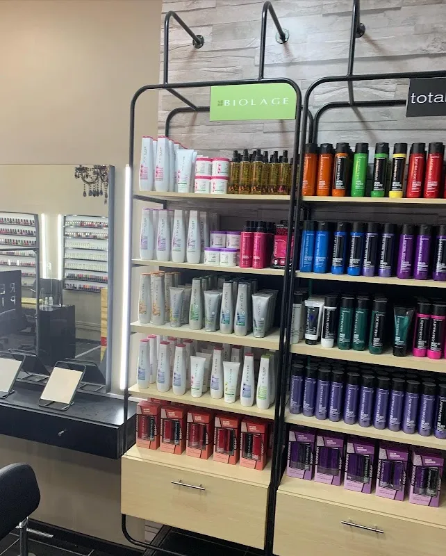 RENE PIAF SALON