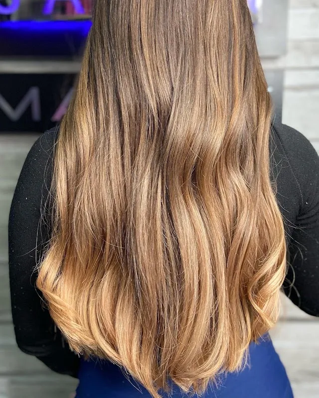 RENE PIAF SALON
