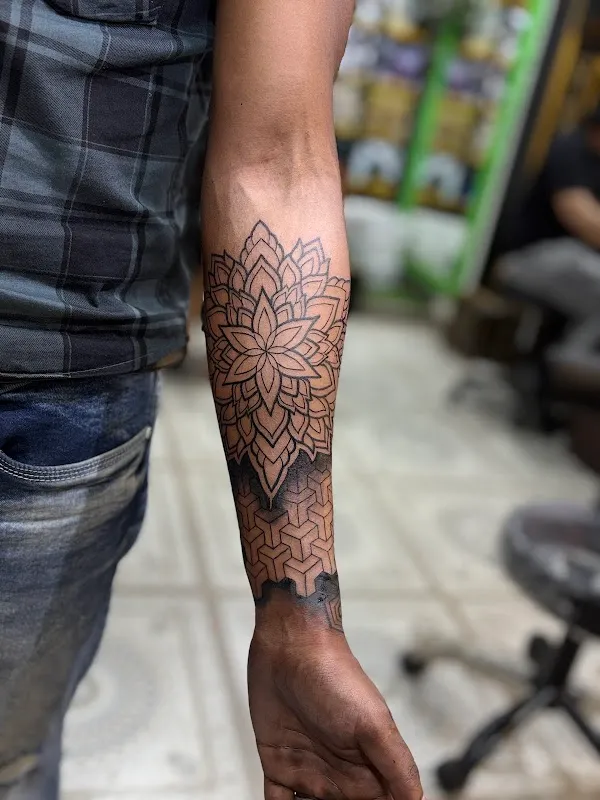 RK Tattoo & Piercing Studio