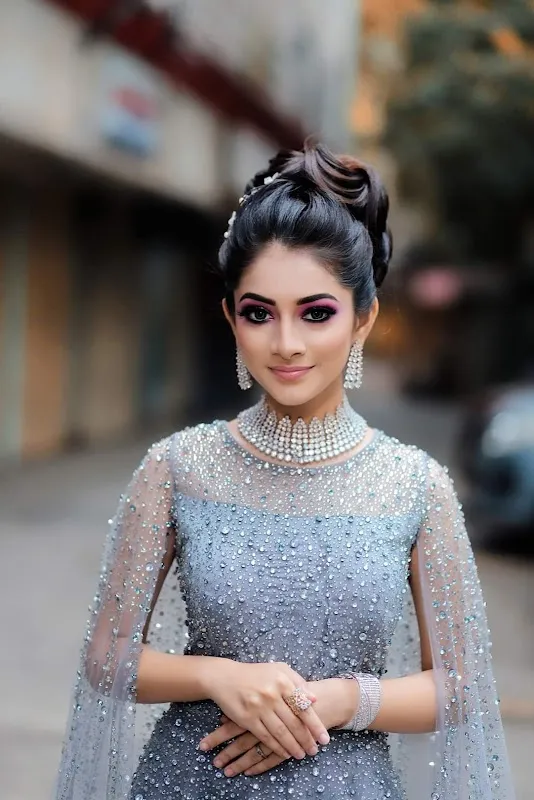 Mann beauty salon - Only For Female