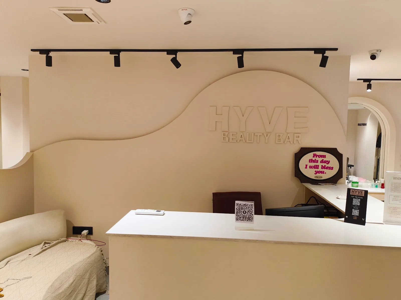 Hyve Beauty Bar