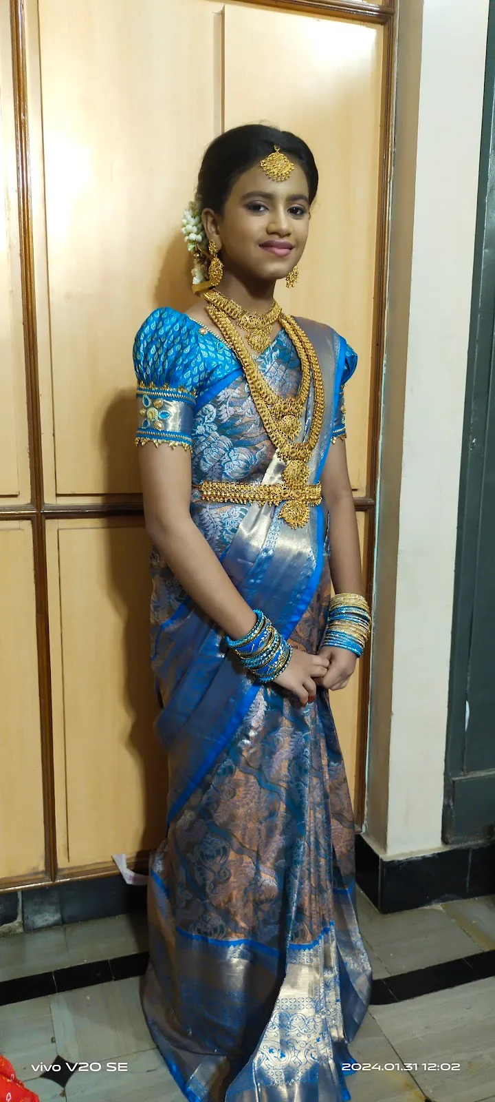 LIJO's MAKEOVER AND BEAUTY SALON
