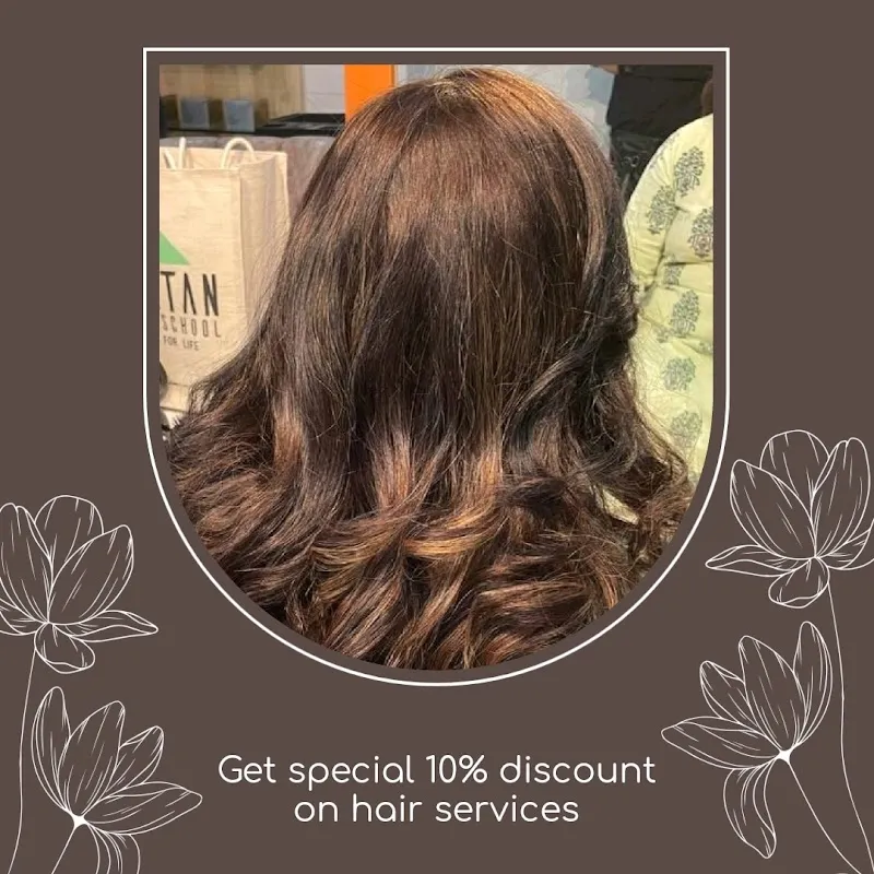 AV's skin alive unisex salon and Academy
