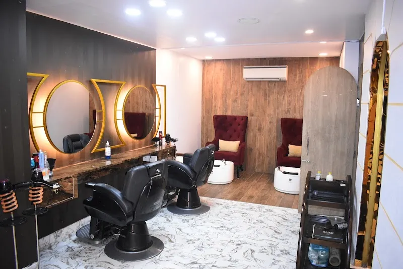 Hair Masters Luxury Salon, Punjabi Bagh