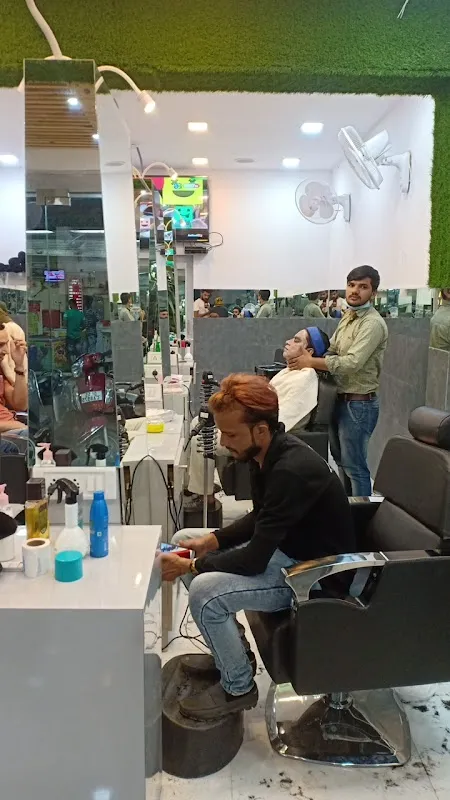 The Trim Studio Unisex Salon