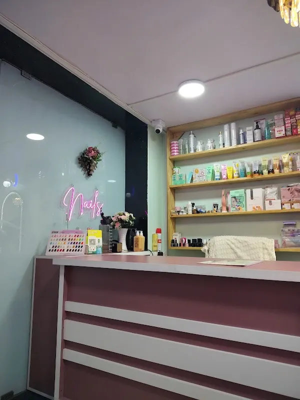 HEJAL SALON & ACADEMY
