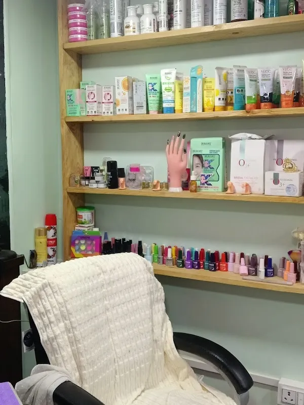 HEJAL SALON & ACADEMY