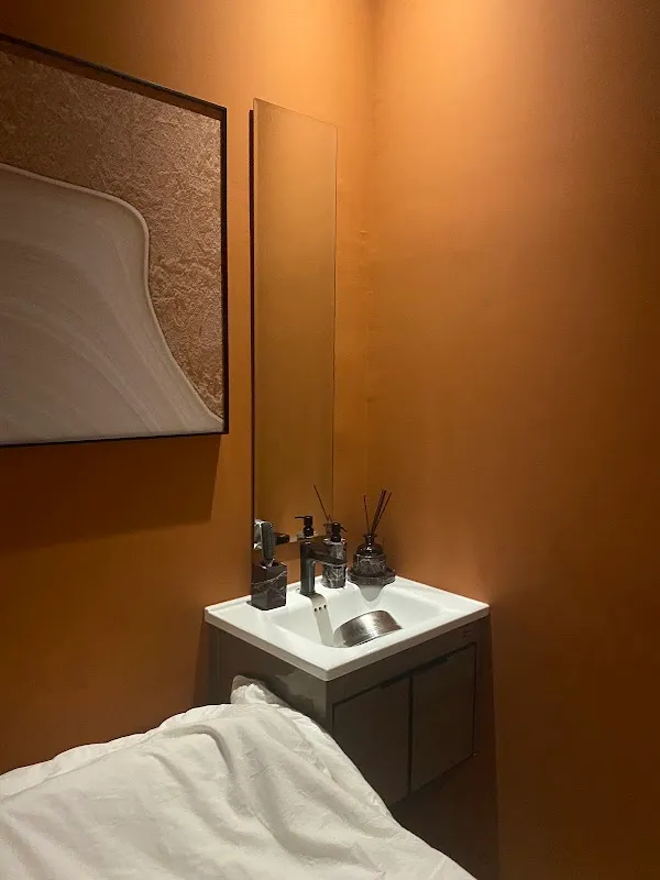 Sommar Beauty Spa (Duo Galleria branch)