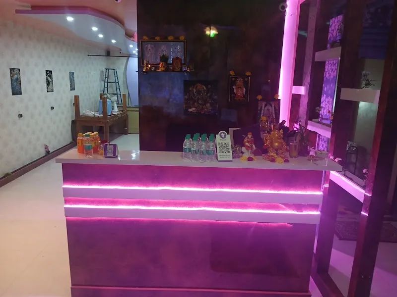 Royal salon and spa