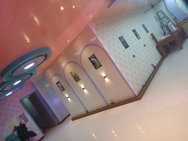 Royal salon and spa