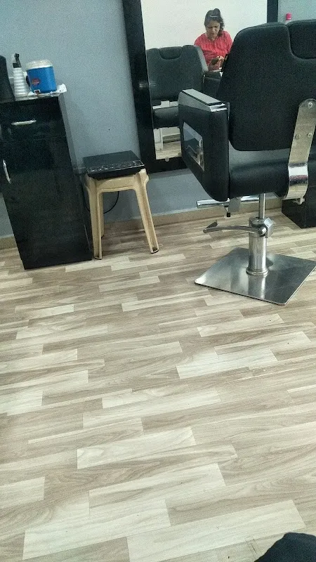 SIMMI''S SALON AND SPA
