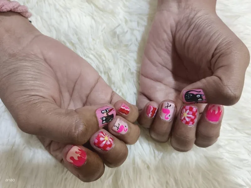 Magnificent Touch Salon - Unisex