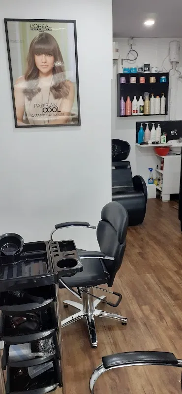 Magnificent Touch Salon - Unisex