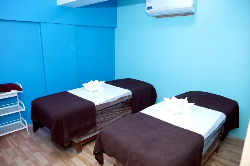 Your World Professional Unisex Salon