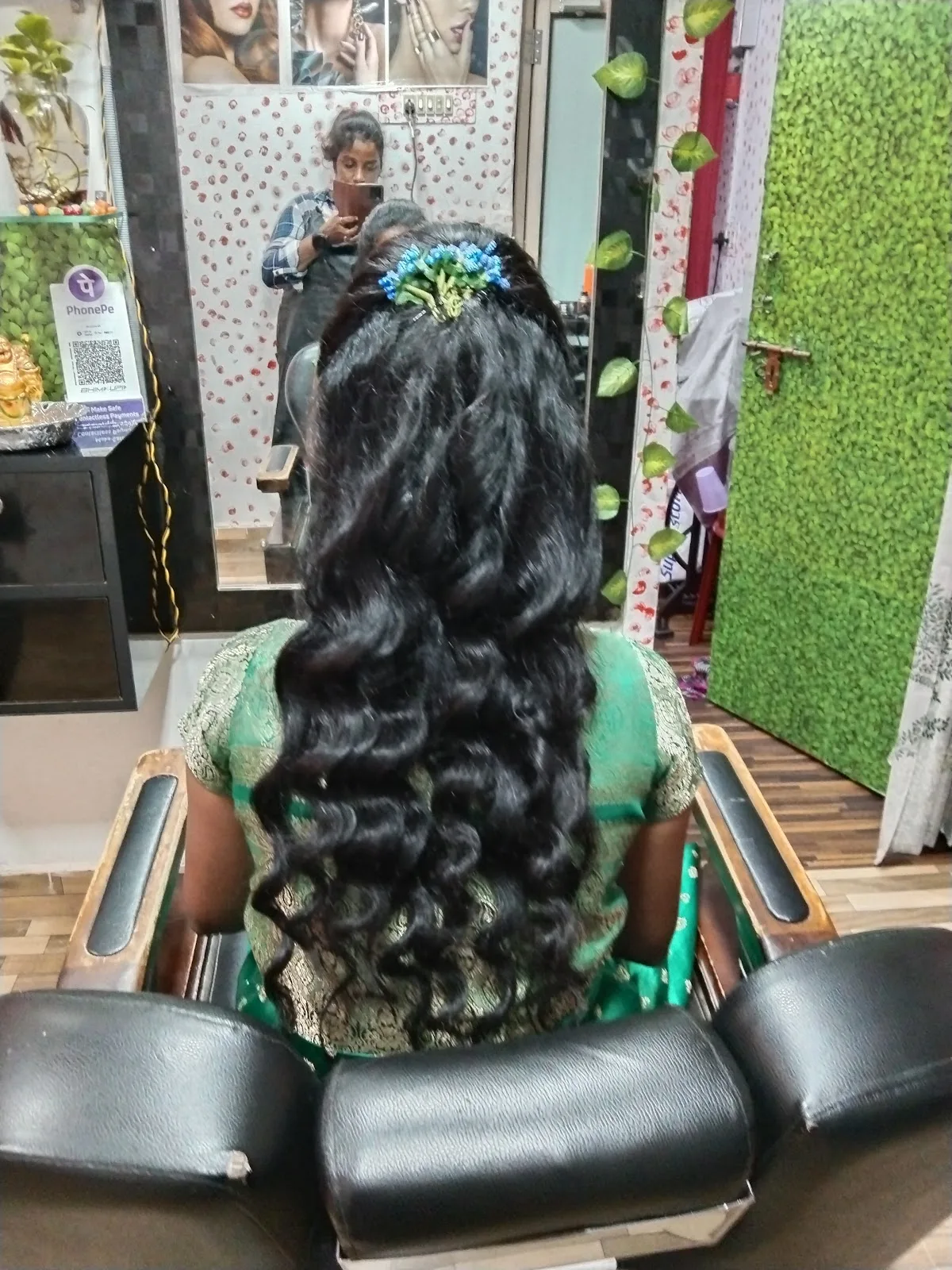 Queen Beauty Studio In Parlour