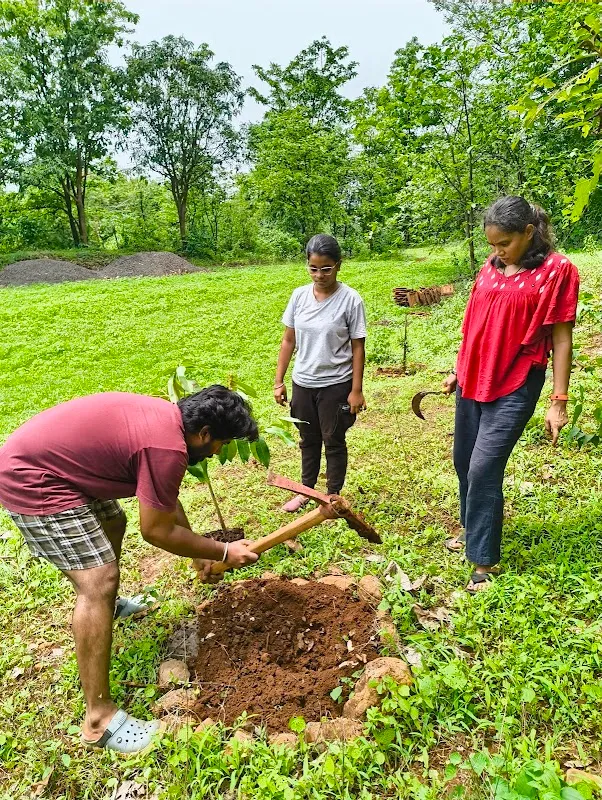 Earthian Art Foundation Palu Murbad