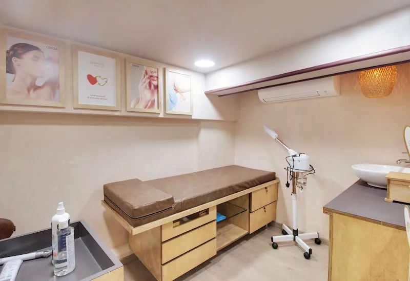 Enrich Salon Kandivali E Thakur Village
