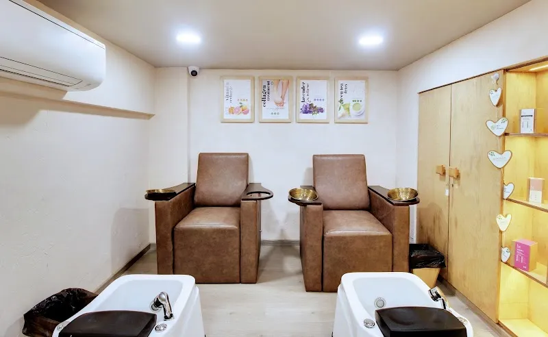 Enrich Salon Kandivali E Thakur Village