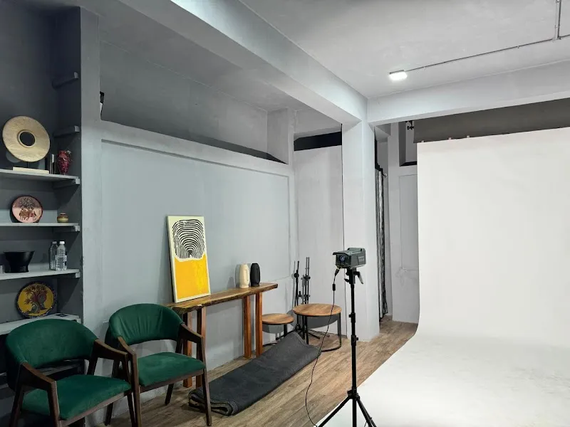 Paratpar Media & Institute of Media Studies