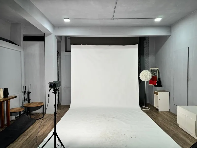 Paratpar Media & Institute of Media Studies